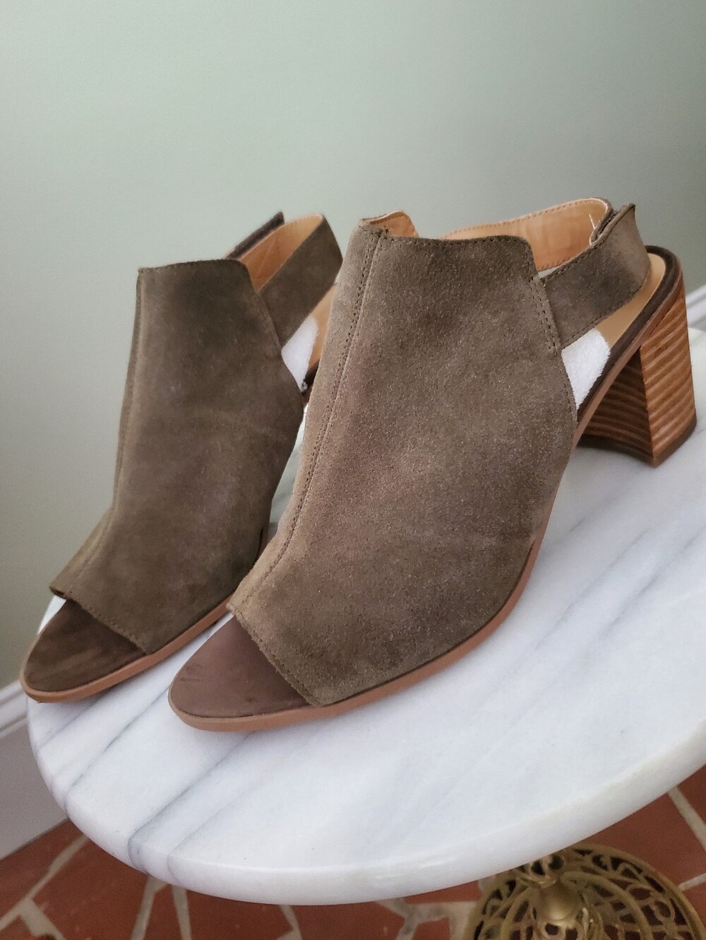 Franco Sarto Helix Olive Green Suede Slingback Block Heel Sandals - Picture 2 of 9
